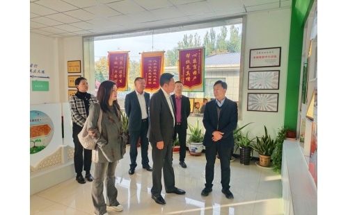 金鳳區(qū)黨委常委、統(tǒng)戰(zhàn)部部長韓廷鋒蒞臨銀川伊百盛調(diào)研民族團結進步創(chuàng)建工作